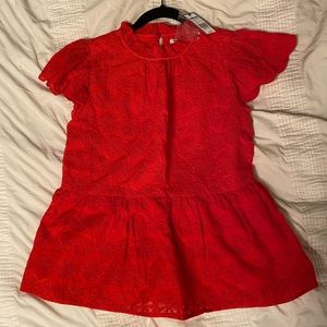 Crown & Ivy Women's Flutter Sleeve Top